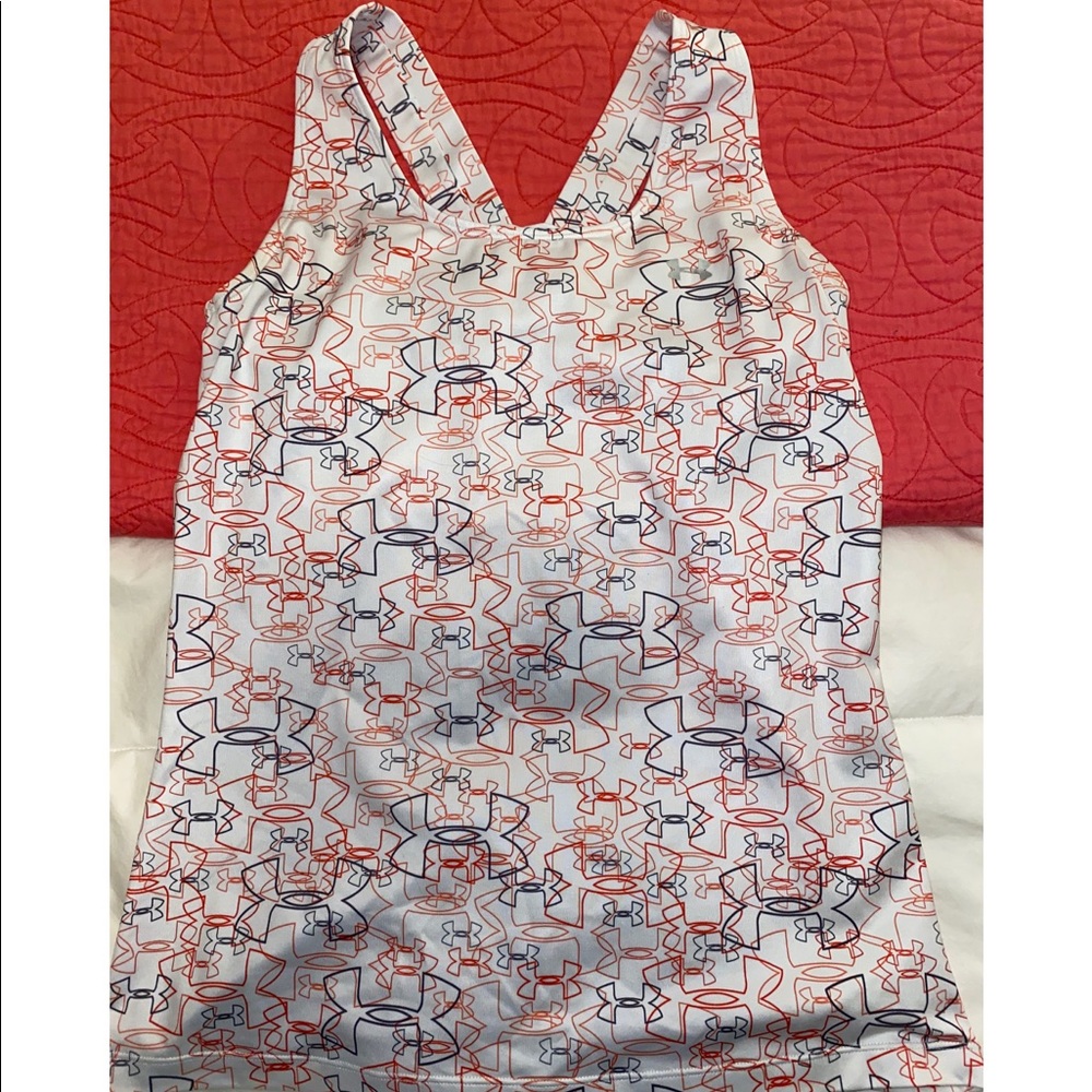 UA Workout Tank w Built-in Sports Bra